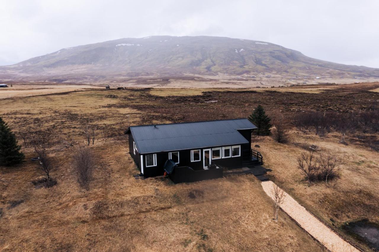 Golden Circle Luxury Cottages Lake View Selfoss Exterior photo