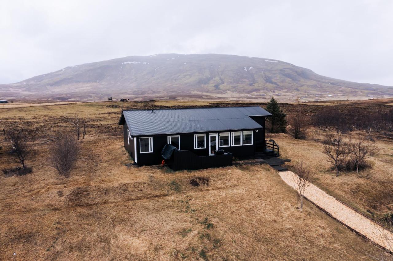 Golden Circle Luxury Cottages Lake View Selfoss Exterior photo